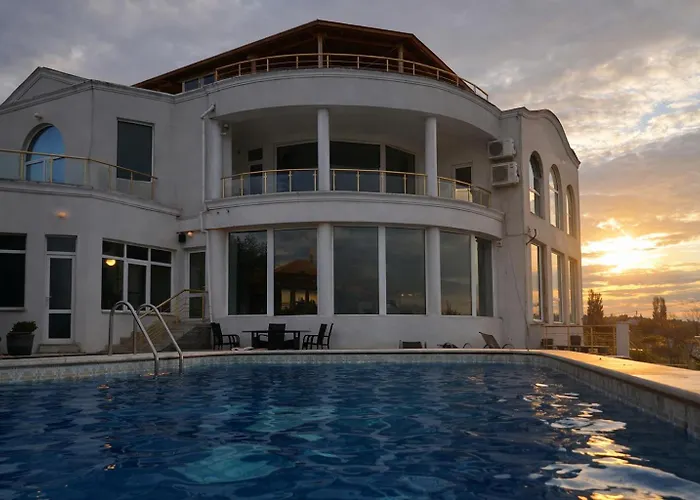 Amber בית הארחה