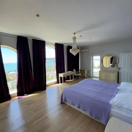 Amber Gæstehus 4*
